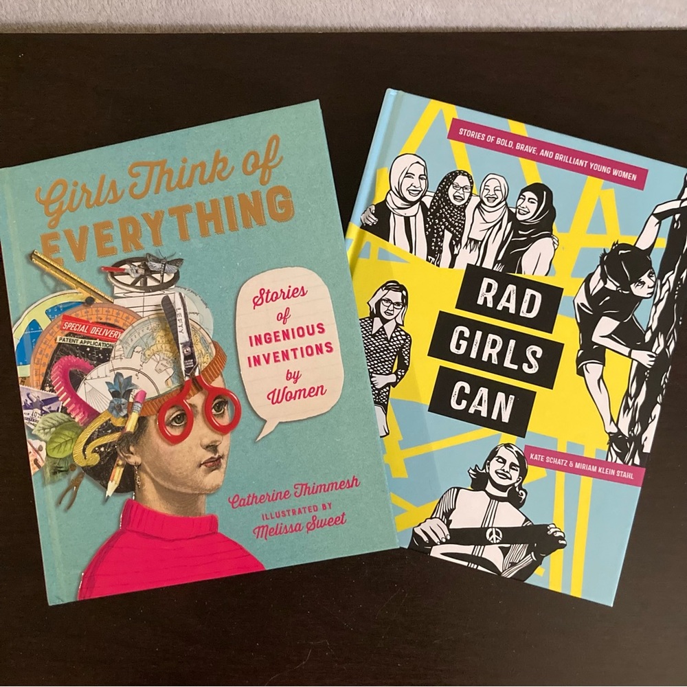 2 Girls bio books 👧